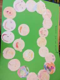 Razem jest nam wesoło, praca grupowa, Samorządowe Przedszkole nr 6 im. H. Jordana w Krakowie.jpg