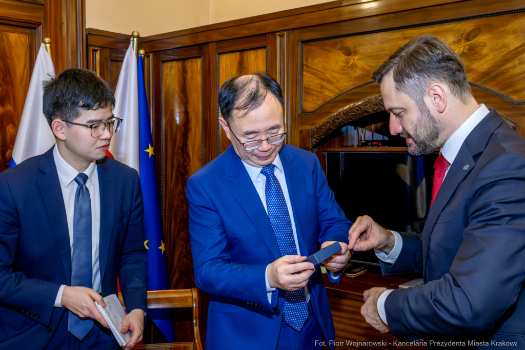 PW_618_ 011_fot. Piotr Wojnarowski.jpg-Miszalski, Lu Shan, ambasador, Chiny, wizyta, zdjęcia  Autor: P. Wojnarowski