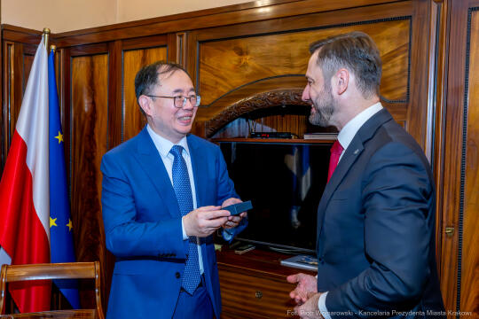 PW_618_ 012_fot. Piotr Wojnarowski.jpg-Miszalski, Lu Shan, ambasador, Chiny, wizyta, zdjęcia