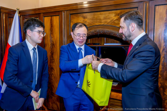 PW_618_ 013_fot. Piotr Wojnarowski.jpg-Miszalski, Lu Shan, ambasador, Chiny, wizyta, zdjęcia