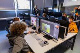 uCFw_x-g.jpeg-Sztuczna inteligencja wsparciem w edukacji szkolnej