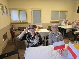 NdXQrLfk.jpg-Koncert Ewy Błoch z okazji Święta Niepodległości w DPS przy ul. Nowaczyńskiego.