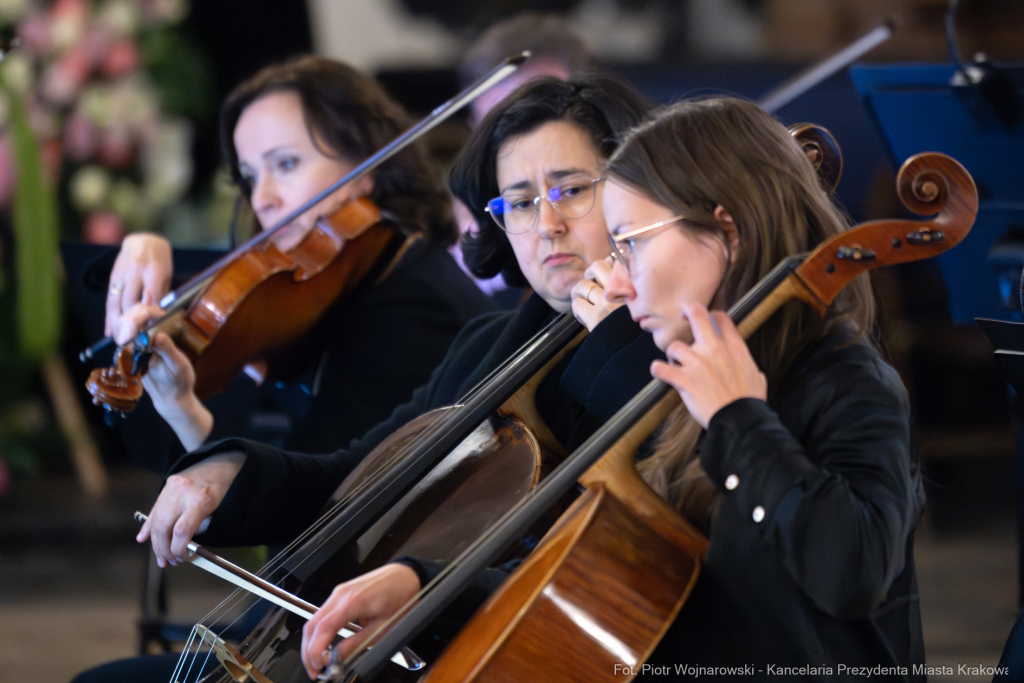 Penderecka, pamięć, hołd, zmarła, wieczornica, Miszalski, zdjęcia  Autor: P. Wojnarowski