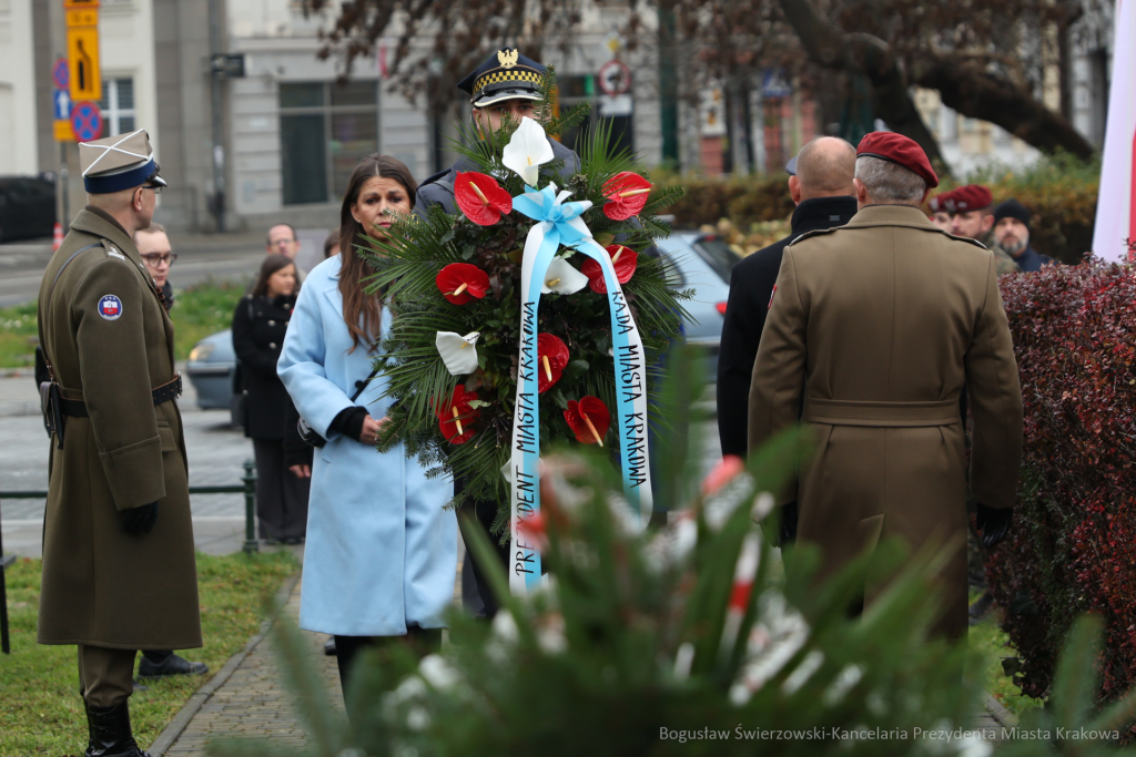 BW86F9~1.jpg-11 listopada, Miszalski, Chamielec  Autor: B. Świerzowski