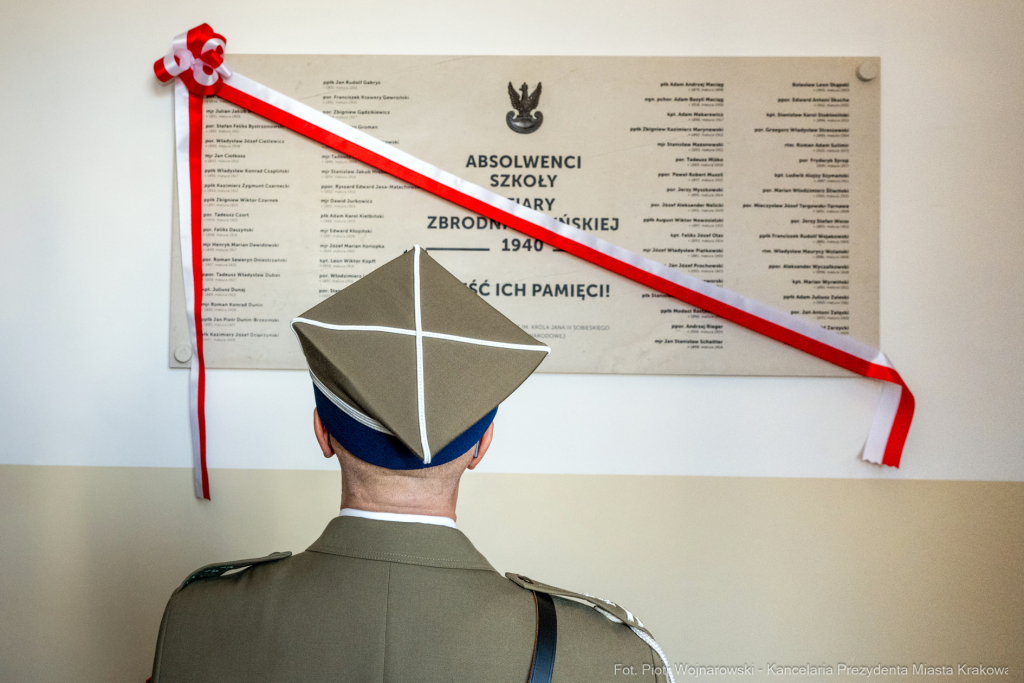 II LO, tablica, Katyń, pamięć, Miszalski, odsłonięcie, Kosiniak-Kamysz, Parell  Autor: P. Wojnarowski