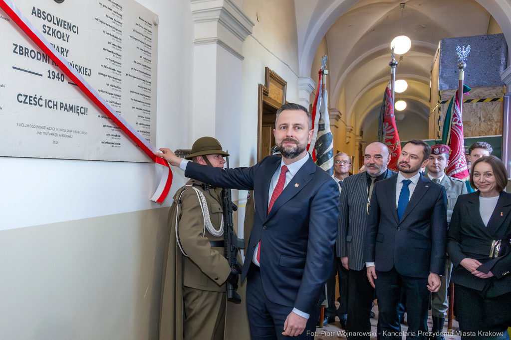 II LO, tablica, Katyń, pamięć, Miszalski, odsłonięcie, Kosiniak-Kamysz, Parell  Autor: P. Wojnarowski