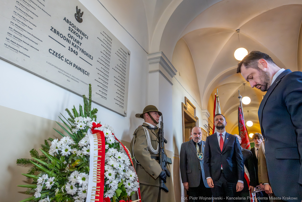 II LO, tablica, Katyń, pamięć, Miszalski, odsłonięcie, Kosiniak-Kamysz, Parell  Autor: P. Wojnarowski