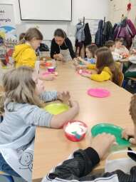 3. Fot. Agnieszka OtwinowskaUMK.jpg-Warsztaty żywieniowe w ramach Akademii Bohaterów Klimatu