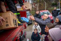 Zbiórka dla schroniska "Psia łapa, koci pazur 2025"