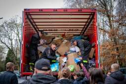 WhatsApp Image 2025-11-15 at 14.41.17.jpeg-Zbiórka dla schroniska "Psia łapa, koci pazur 2025"