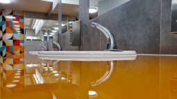 alejaroz.jpg-Toalety miejskie – nowoczesna infrastruktura blisko mieszkańców