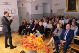 DSCF1149.jpg-Obchody Dnia Pracownika Socjalnego w Domu Pomocy Społecznej im. L. i A. Helclów.