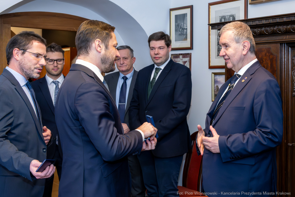 PW_631_ 003_fot. Piotr Wojnarowski.jpg-Flaga, podniesienie, Kopiec Kościuszki, Miszalski, zdjęcia  Autor: P. Wojnarowski