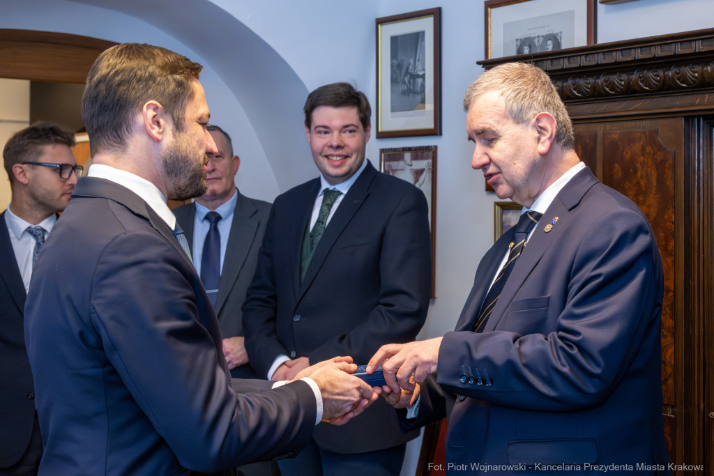 PW_631_ 004_fot. Piotr Wojnarowski.jpg-Flaga, podniesienie, Kopiec Kościuszki, Miszalski, zdjęcia  Autor: P. Wojnarowski