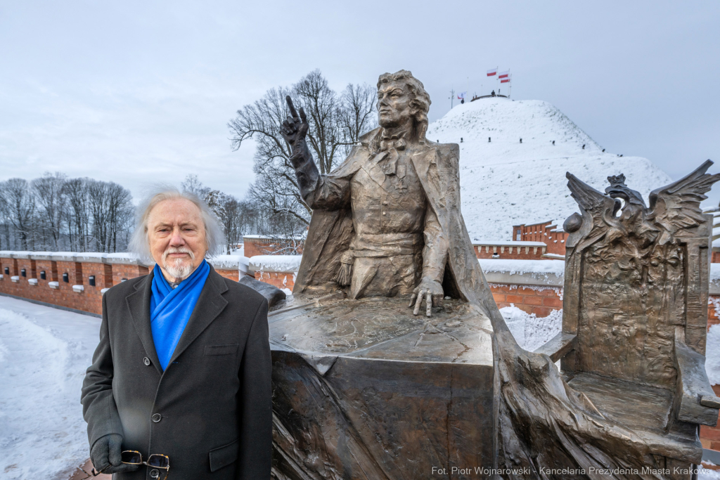 PW_631_ 016_fot. Piotr Wojnarowski.jpg-Flaga, podniesienie, Kopiec Kościuszki, Miszalski, zdjęcia  Autor: P. Wojnarowski