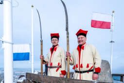 PW_631_ 022_fot. Piotr Wojnarowski.jpg-Flaga, podniesienie, Kopiec Kościuszki, Miszalski, zdjęcia