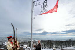 PW_631_ 024_fot. Piotr Wojnarowski.jpg-Flaga, podniesienie, Kopiec Kościuszki, Miszalski, zdjęcia