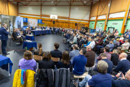 0S4A2177.jpg-Spotkanie na „ławce dialogu” w Bronowicach