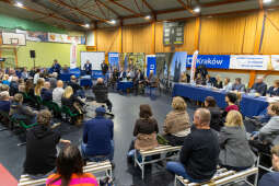 0S4A2382.jpg-Spotkanie na „ławce dialogu” w Bronowicach