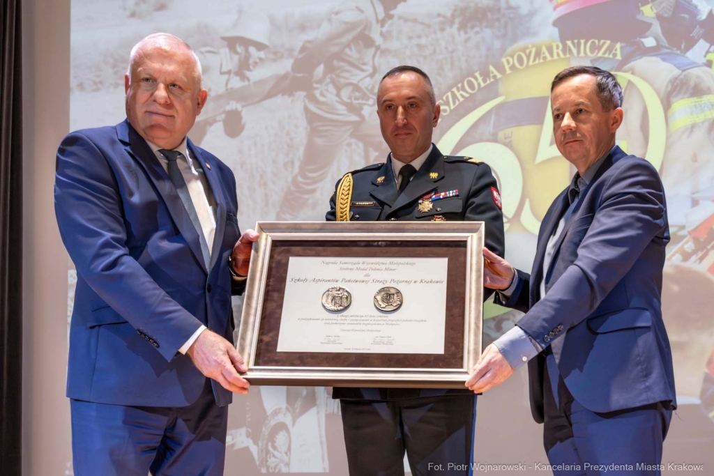 Szkoła Aspirantów, Straż Pożarna, jubileusz, 65 lat, Fryczek  Autor: P. Wojnarowski