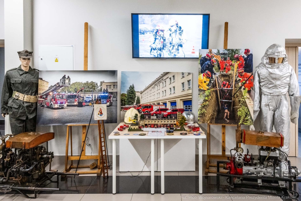 Szkoła Aspirantów, Straż Pożarna, jubileusz, 65 lat, Fryczek  Autor: P. Wojnarowski