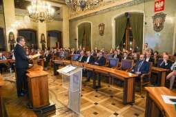 V42si8_Q.jpeg-Święto Izby Przemysłowo-Handlowej