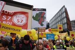 J5zYcvIw.jpeg-Prezydent wsparł protest przeciw planom budowy drogi S7 przez Kraków