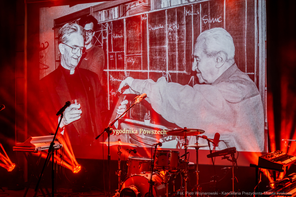 Tygodnik Powszechny, Miszalski, jubileusz, zdjęcia, 80 lat, Manggha  Autor: Piotr Wojnarowski