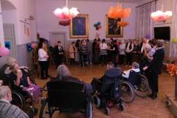 DSCF1380.jpg-Andrzejki 2025 w naszym Domu.