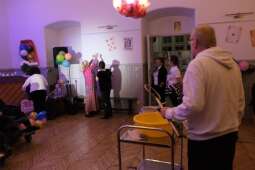 DSCF1399.jpg-Andrzejki 2025 w naszym Domu.