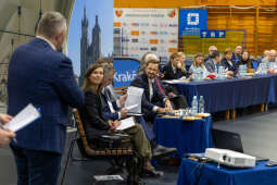 0S4A2185.jpg-Ławka Dialogu, Miszalski, Sęk, Kracik, Klaman, spotkanie, Bronowice, Zdjęcia, foto,