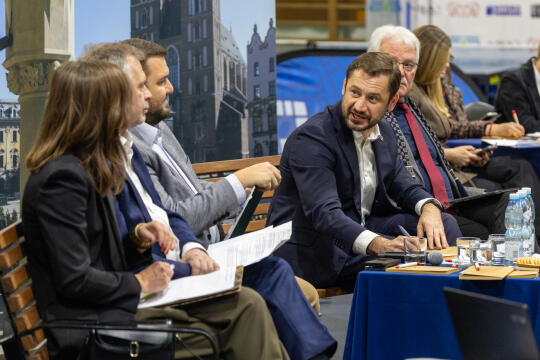 0S4A2192.jpg-Ławka Dialogu, Miszalski, Sęk, Kracik, Klaman, spotkanie, Bronowice, Zdjęcia, foto,