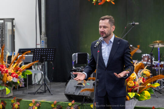 BS-251129-0S4A4942.jpg-Senioralia, Miszalski, Zajezdnia MPK, zdjęcia