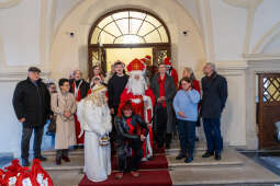 0S4A7349.jpg-Prezenty dla dzieci ze szpitala Żeromskiego