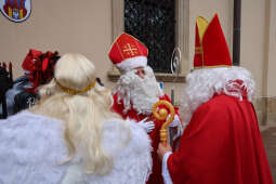 8L8A0461.jpg-Prezenty dla dzieci ze szpitala Żeromskiego