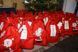 8L8A0511.jpg-Prezenty dla dzieci ze szpitala Żeromskiego