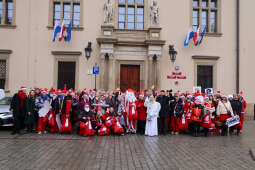 8L8A0615.jpg-Prezenty dla dzieci ze szpitala Żeromskiego