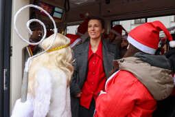 8L8A0660.jpg-Prezenty dla dzieci ze szpitala Żeromskiego