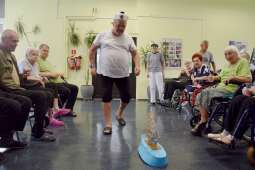 Mieszkaniec podczas konkursu „statek wraca do portu”