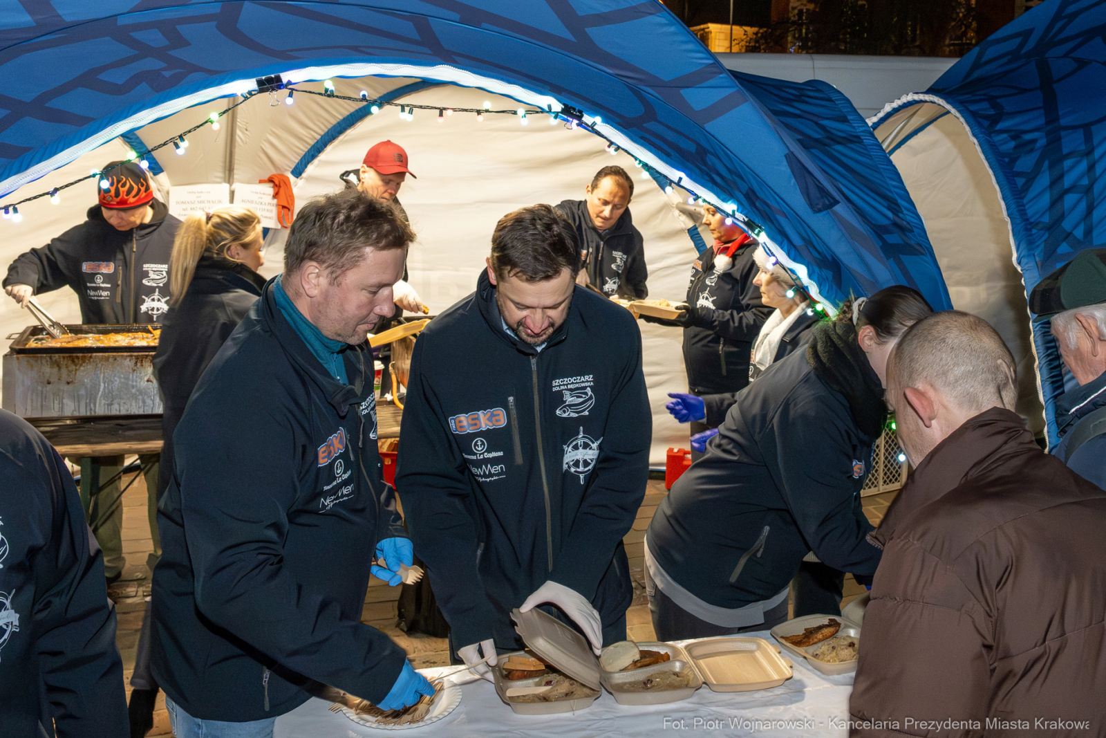 Karp dla Krakowian, Rynek Podgórski, Miszalski, Szczoczarz, zdjęcia  Autor: P. Wojnarowski