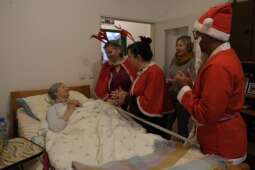 DSCF1435.jpg-Mikołajkowy finał pełen wzruszeń w Domu Helclów.