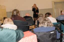 DSCF1582.jpg-Mikołajkowy finał pełen wzruszeń w Domu Helclów.