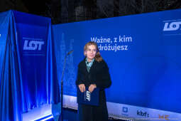 PW_647_ 008_fot. Piotr Wojnarowski.jpg-szopka, PLL lOT, odsłonięcie, zdjęcia