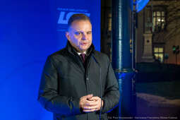 PW_647_ 009_fot. Piotr Wojnarowski.jpg-szopka, PLL lOT, odsłonięcie, zdjęcia