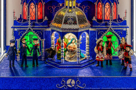 PW_647_ 018_fot. Piotr Wojnarowski.jpg-szopka, PLL lOT, odsłonięcie, zdjęcia