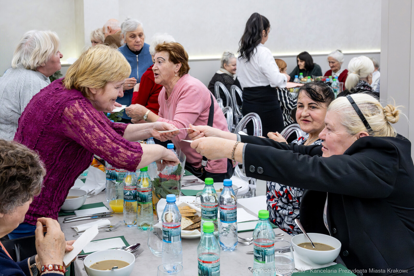 PW_652_ 029_fot. Piotr Wojnarowski.jpg-Miszalski, seniorzy, spotkanie, Kazimierz, MOPS, wigilia  Autor: P. Wojnarowski