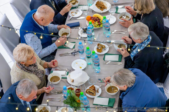 PW_652_ 030_fot. Piotr Wojnarowski.jpg-Miszalski, seniorzy, spotkanie, Kazimierz, MOPS, wigilia