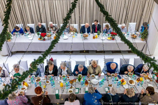 PW_652_ 031_fot. Piotr Wojnarowski.jpg-Miszalski, seniorzy, spotkanie, Kazimierz, MOPS, wigilia