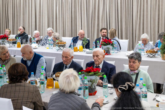 PW_652_ 039_fot. Piotr Wojnarowski.jpg-Miszalski, seniorzy, spotkanie, Kazimierz, MOPS, wigilia