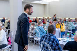 PW_652_ 040_fot. Piotr Wojnarowski.jpg-Miszalski, seniorzy, spotkanie, Kazimierz, MOPS, wigilia